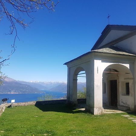 B&B Il Gatto Nero Castelveccana Zewnętrze zdjęcie