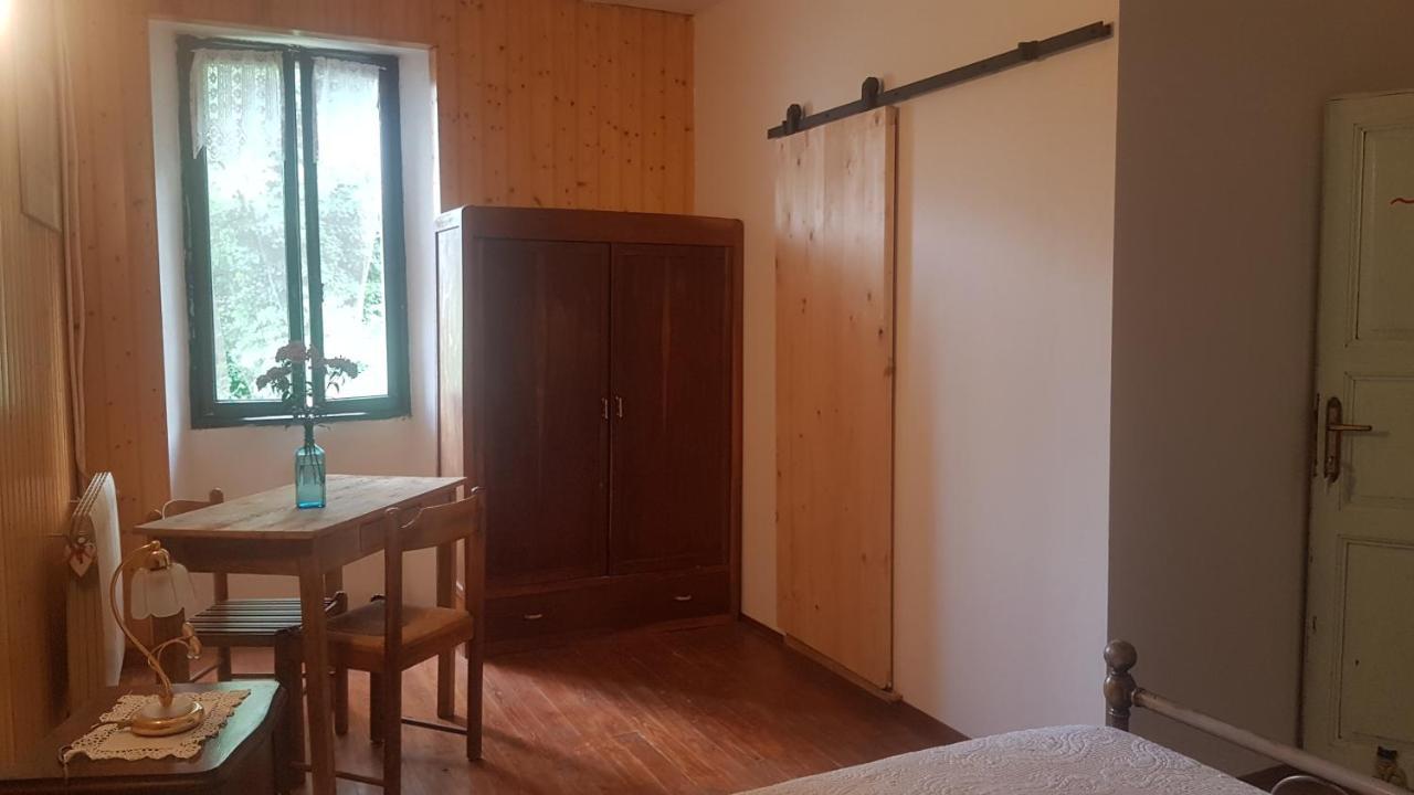 B&B Il Gatto Nero Castelveccana Zewnętrze zdjęcie