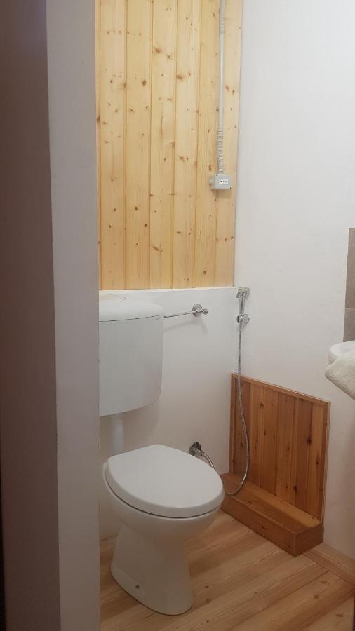 B&B Il Gatto Nero Castelveccana Zewnętrze zdjęcie