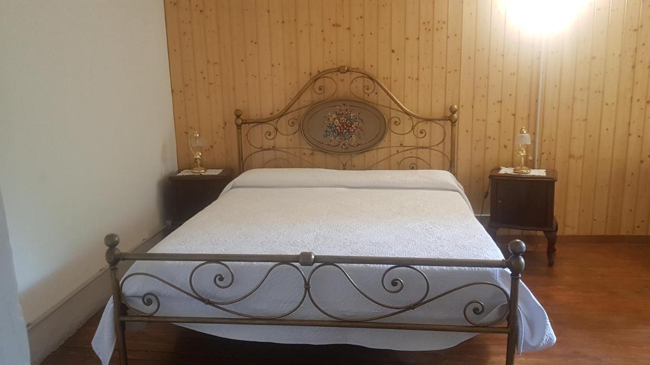 B&B Il Gatto Nero Castelveccana Zewnętrze zdjęcie