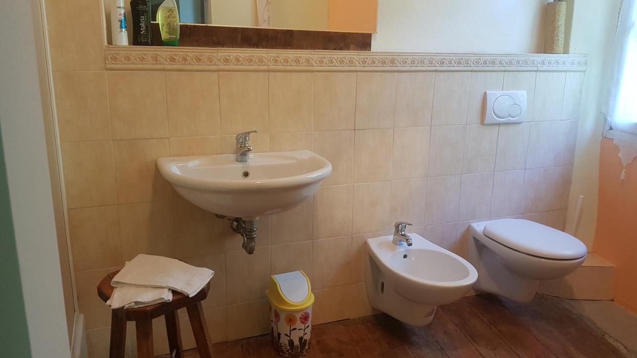B&B Il Gatto Nero Castelveccana Zewnętrze zdjęcie