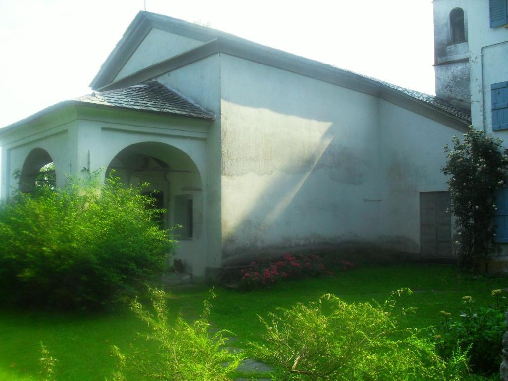 B&B Il Gatto Nero Castelveccana Zewnętrze zdjęcie