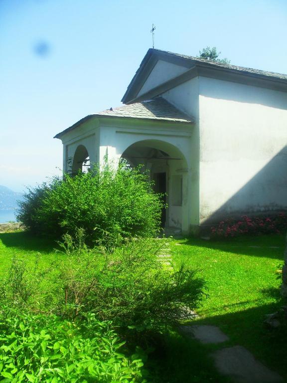 B&B Il Gatto Nero Castelveccana Zewnętrze zdjęcie