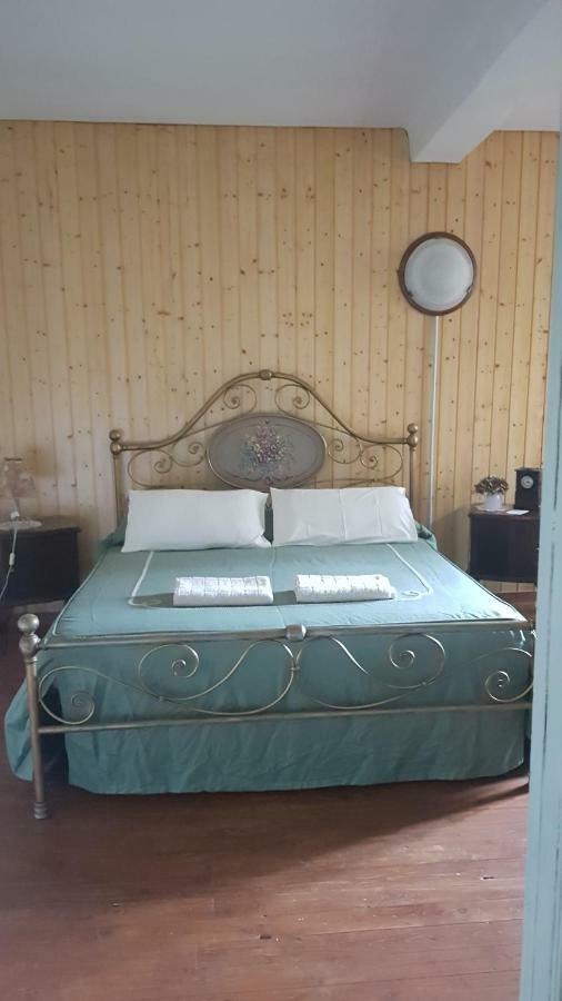 B&B Il Gatto Nero Castelveccana Zewnętrze zdjęcie