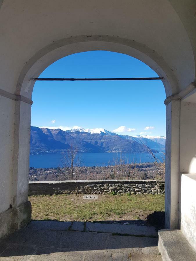 B&B Il Gatto Nero Castelveccana Zewnętrze zdjęcie